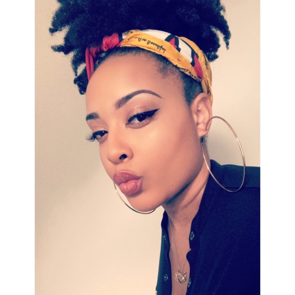 Welcome to My Closet! - Picture 3 of 6